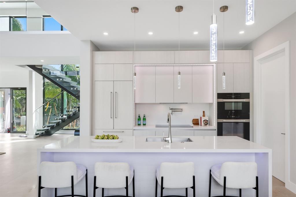 2015 Northeast 4th Avenue Wilton Manors, FL 33305 - Photo 27 of 79