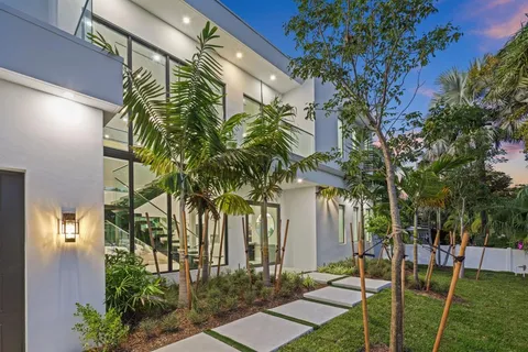 $3,499,950 | 2015 Northeast 4th Avenue, Wilton Manors, FL 33305
