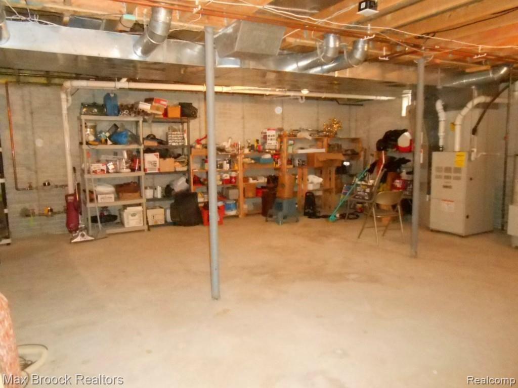 1872 East Hamlin Road Rochester Hills, MI 48307 - Photo 39 of 45