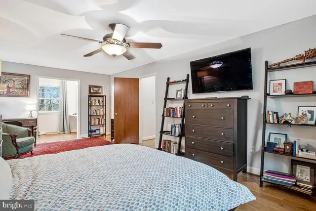 a group of people sitting in a room