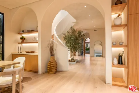 $4,849,500 | 517 North Martel Avenue, Los Angeles, CA 90036