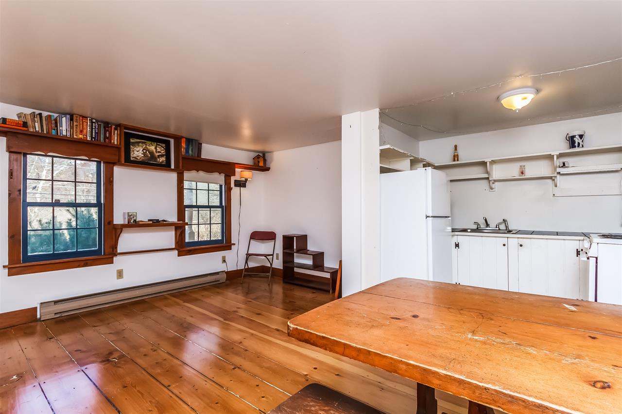 7 Oak Hill Road Concord, NH 03301 - Photo 17 of 38