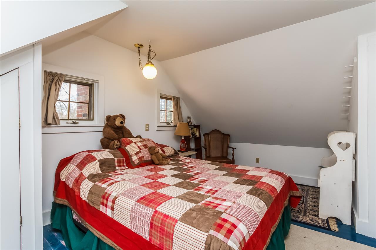 7 Oak Hill Road Concord, NH 03301 - Photo 23 of 38