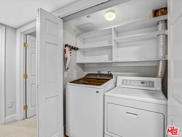 a view of a backyard with pathway