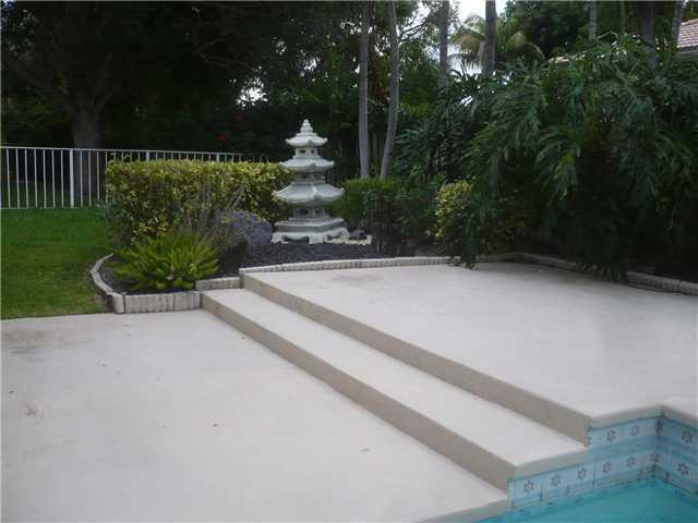 761 Northeast 77th Street Boca Raton, FL 33487 - Photo 17 of 17 Exterior Front