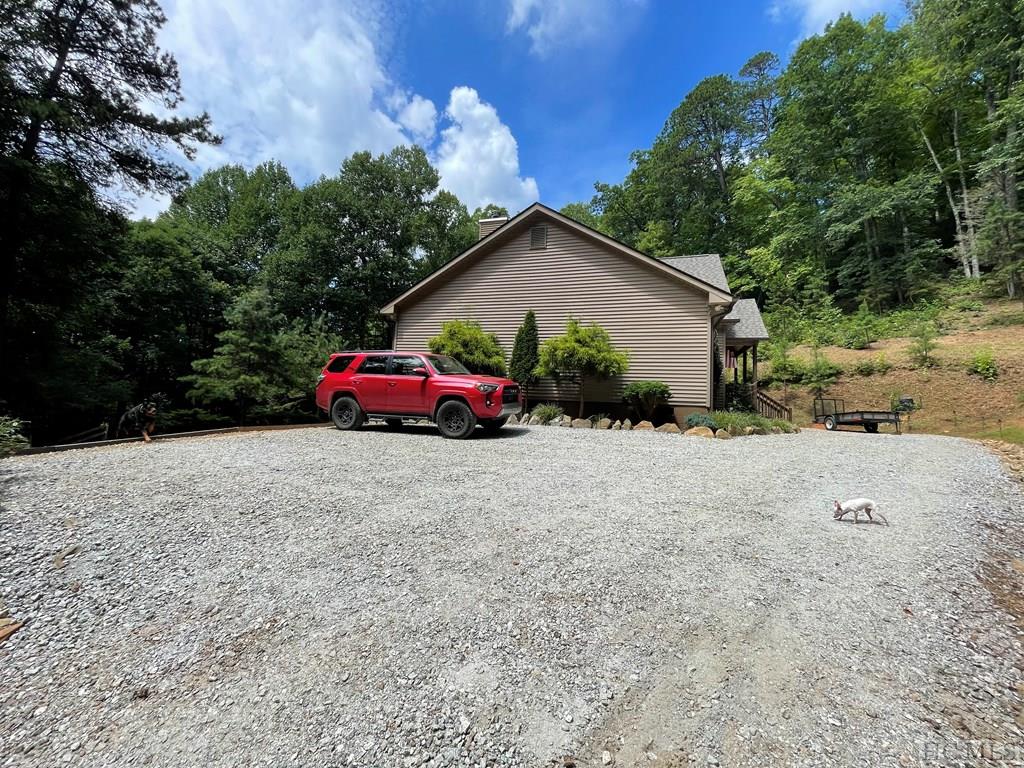 2356 Goshen Road Franklin, NC 28734 - Photo 5 of 59 Gallery Image 5