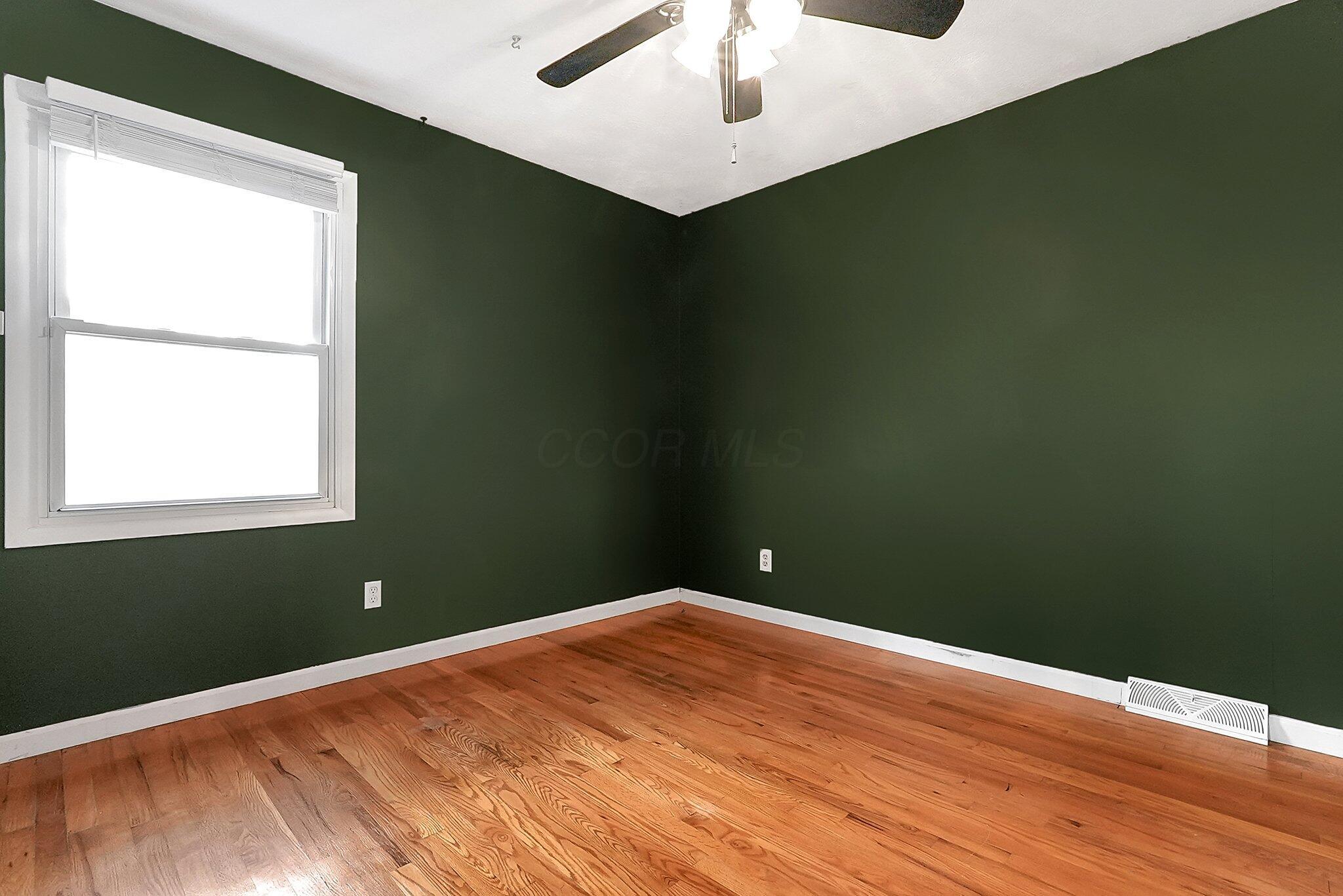6076 Endicott Road Columbus, OH 43229 - Photo 17 of 27 17-web-or-mls-6076-endicott-rd