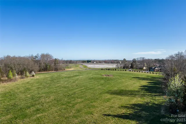 a view of an ocean and a mountain view