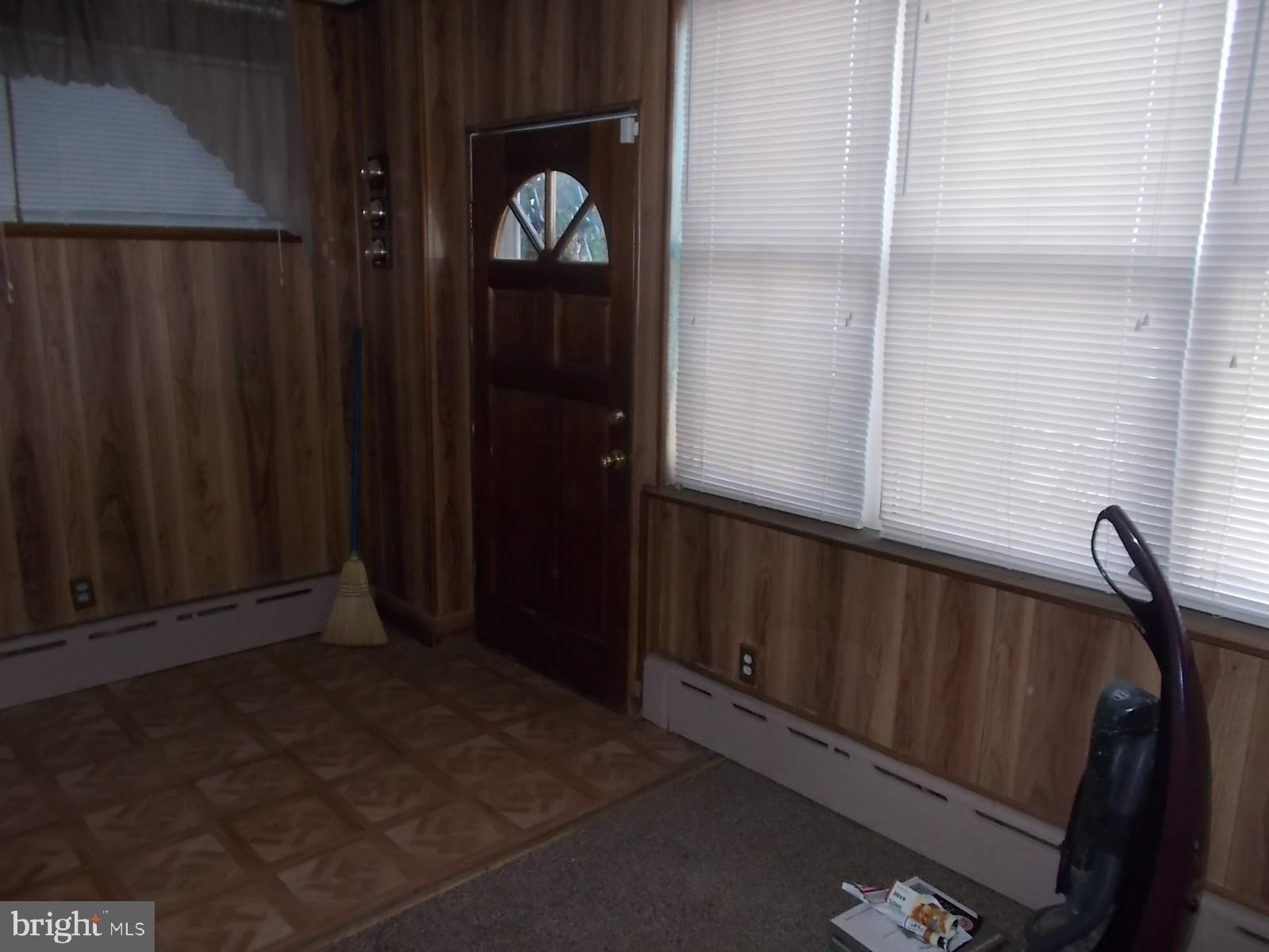 230 Barrington Road Upper Darby, PA 19082 - Photo 9 of 17 Porch entry