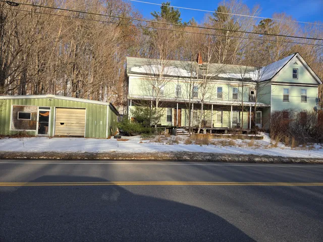 $60,000 | 32 North Main Street, Bryant Pond, ME 04219