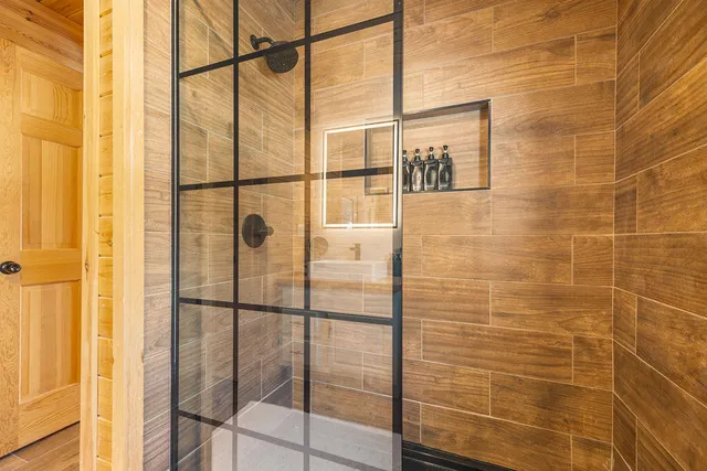 $974,900 | 1277 Naples Road, Harrison, ME 04040