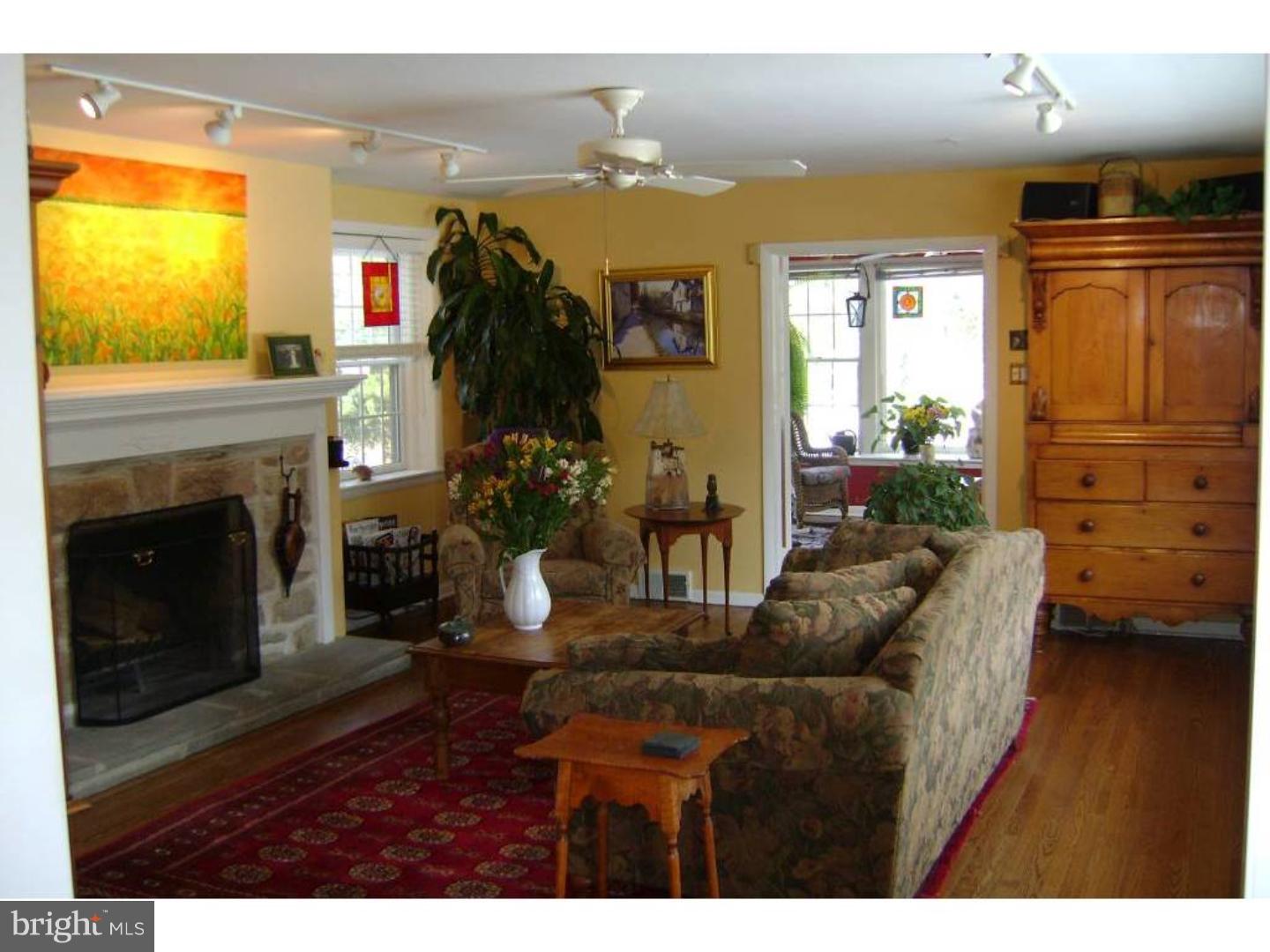 1484 Woodland Road Rydal, PA 19046 - Photo 4 of 25
