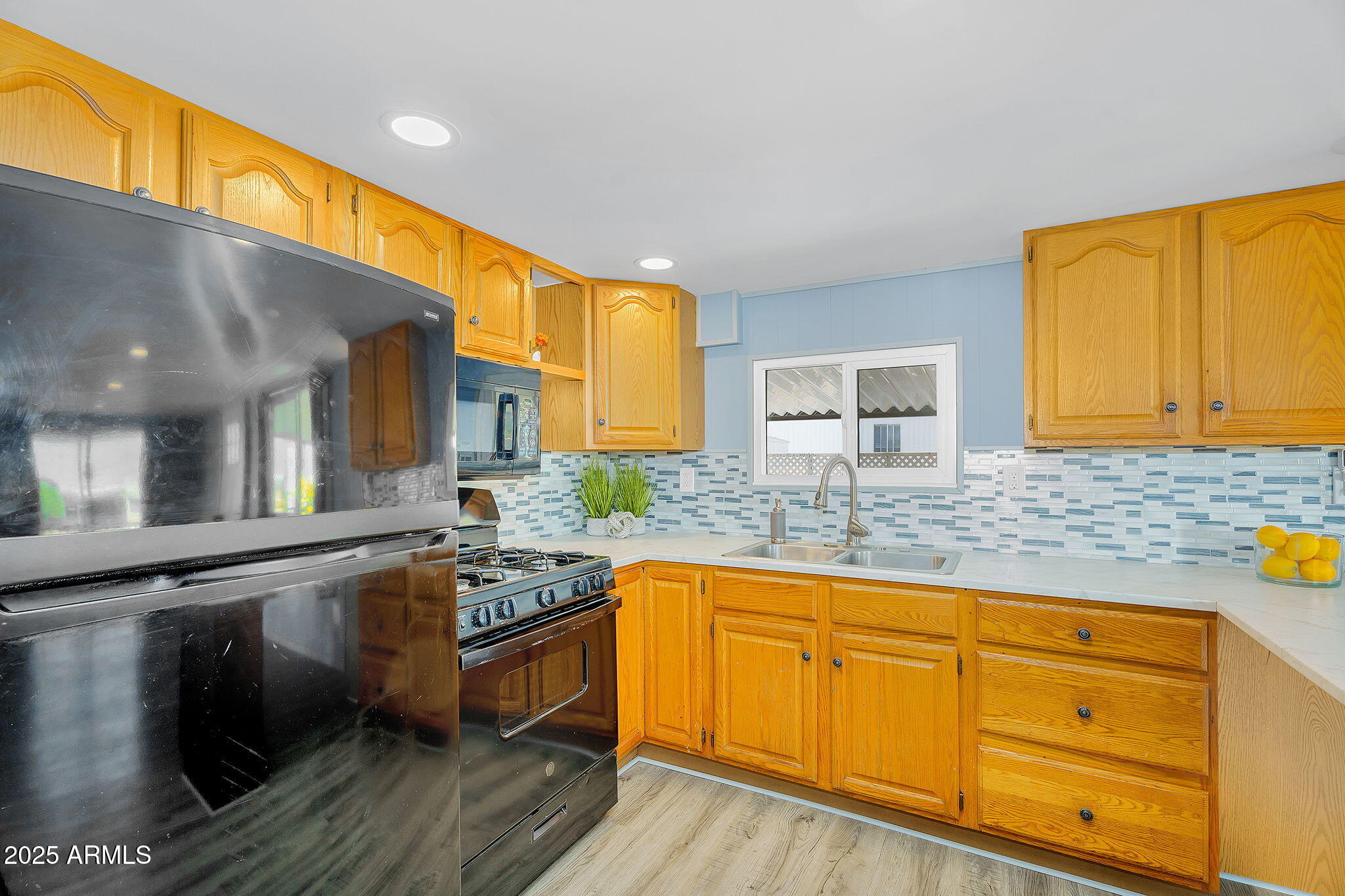 747 East Germann Road, Unit 15 San Tan Valley, AZ 85140 - Photo 13 of 27 13-web-or-mls-747 E germann-12