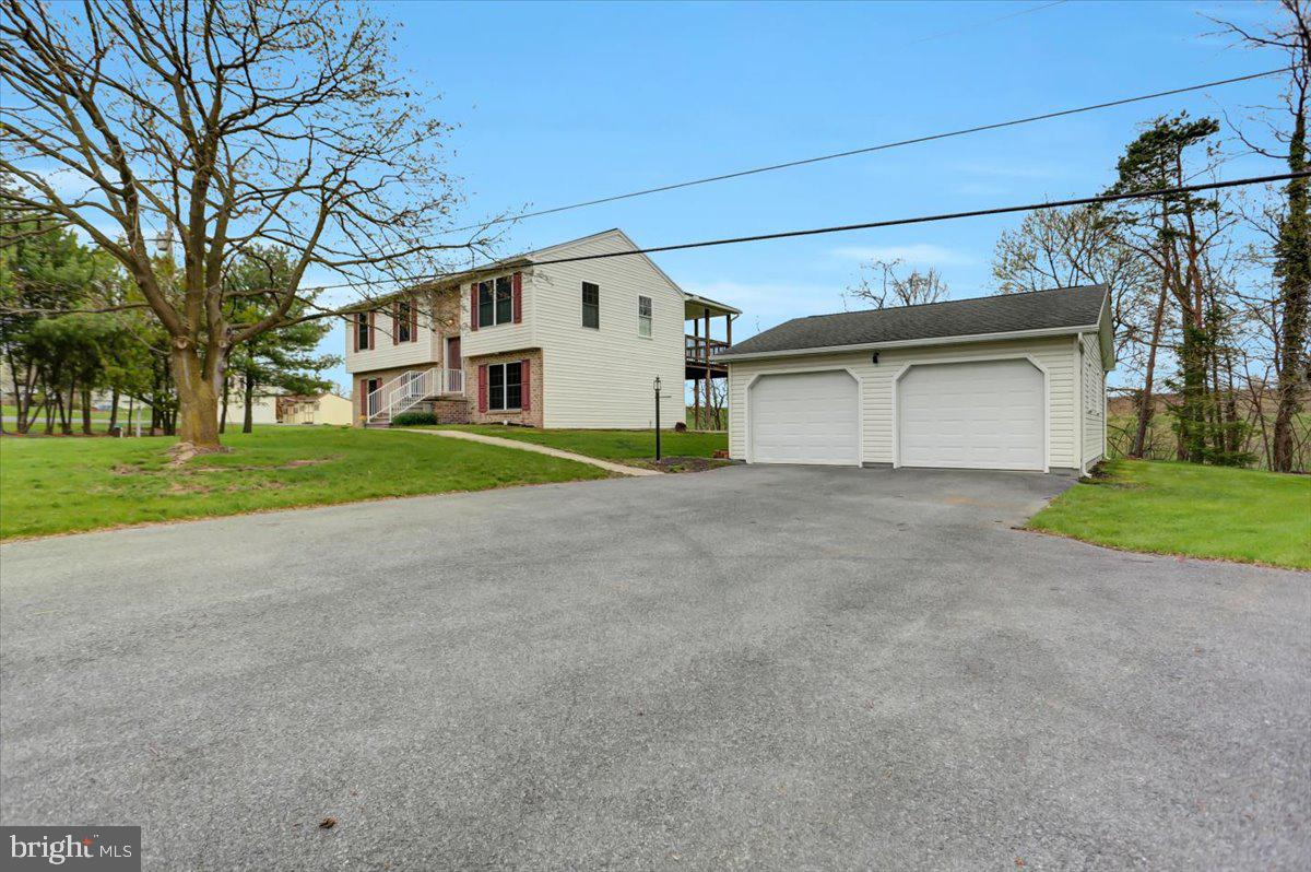 2223 Sollenberger Road Chambersburg, PA 17202 - Photo 2 of 12 Gallery Image 2