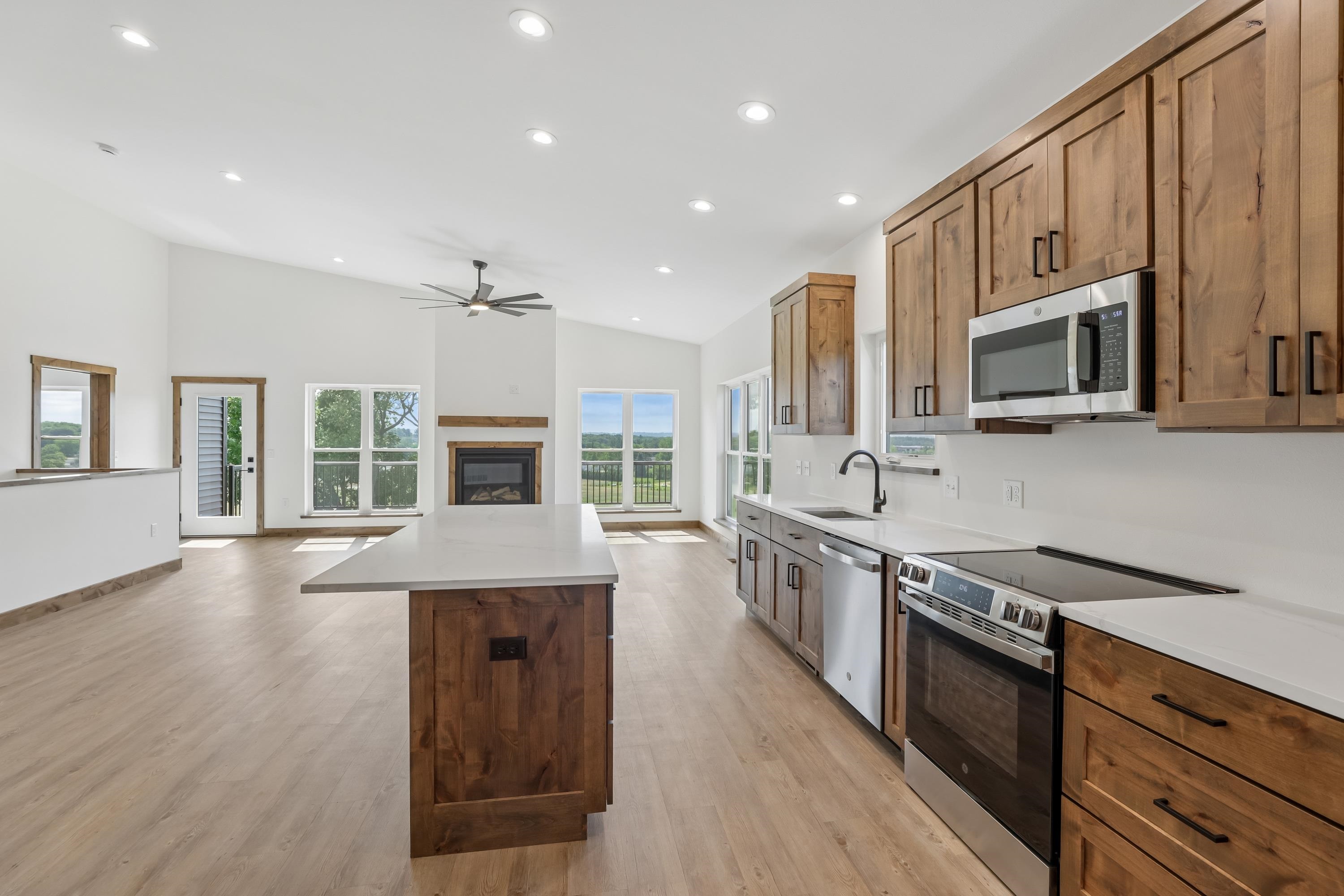 2158 Eastridge Circle Reedsburg, WI 53959 - Photo 12 of 82