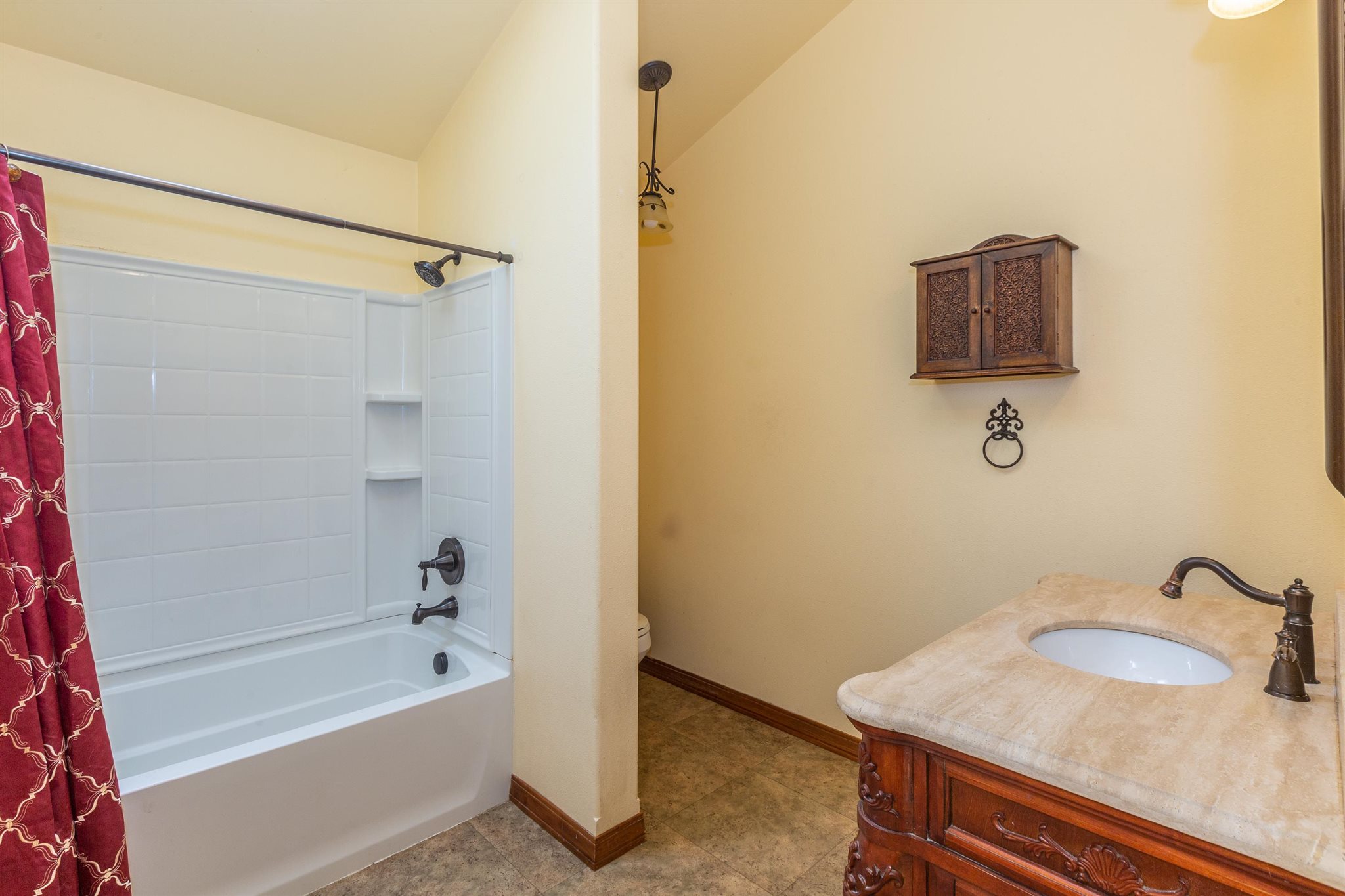 8707 North Maple Street Spokane, WA 99208 - Photo 11 of 20 Gallery Image 11