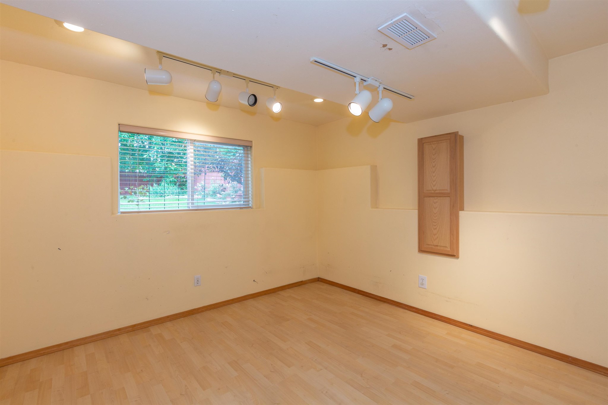 8707 North Maple Street Spokane, WA 99208 - Photo 14 of 20 Gallery Image 14