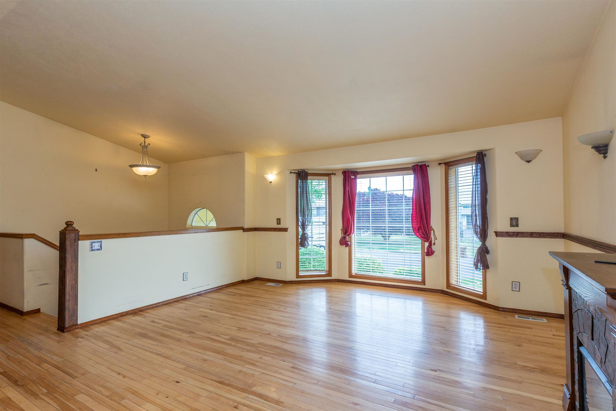 8707 North Maple Street Spokane, WA 99208 - Photo 3 of 20 Gallery Image 3