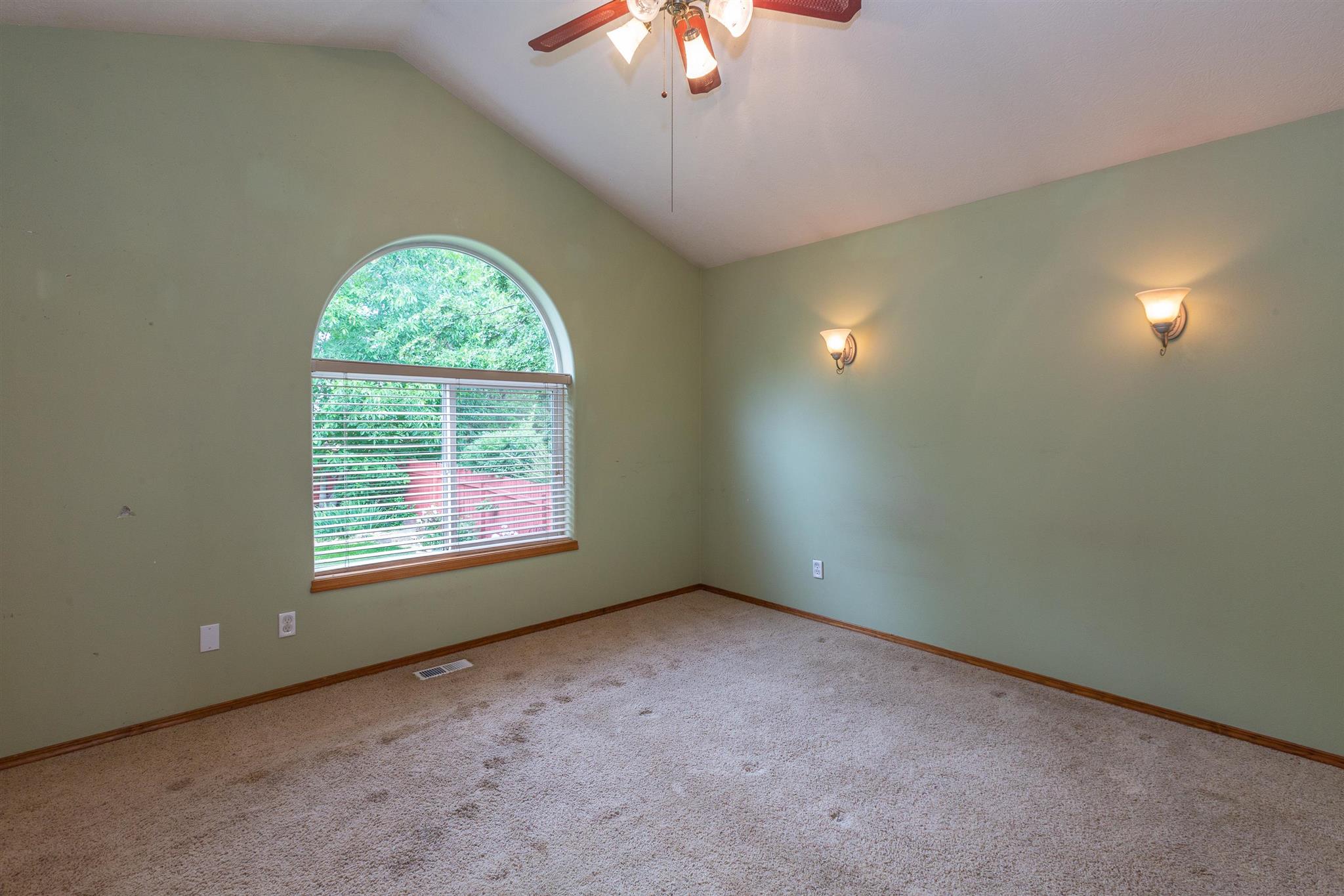 8707 North Maple Street Spokane, WA 99208 - Photo 9 of 20 Gallery Image 9
