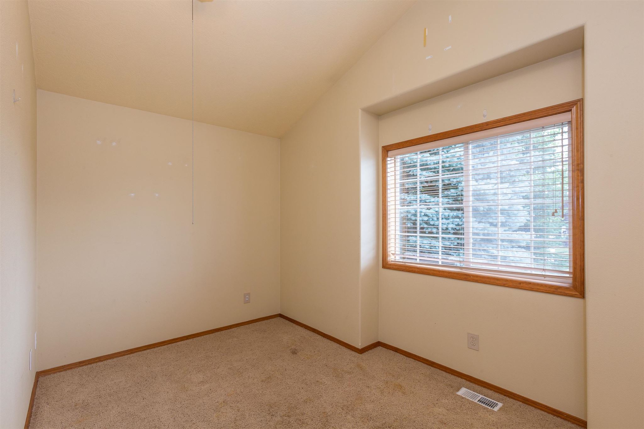 8707 North Maple Street Spokane, WA 99208 - Photo 10 of 20 Gallery Image 10