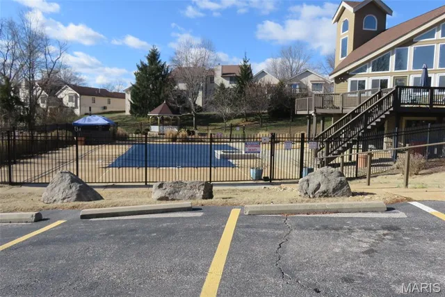 $244,900 | 13721 La Conte Court, St. Louis, MO 63128