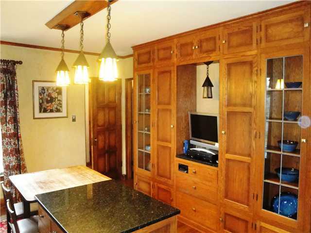 2274 Club Road Columbus, OH 43221 - Photo 6 of 16