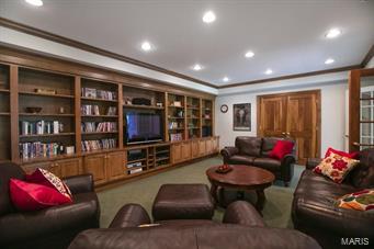 320 North Mosley Road Creve Coeur, MO 63141 - Photo 32 of 41 Gallery Image 32