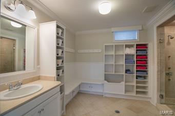 320 North Mosley Road Creve Coeur, MO 63141 - Photo 35 of 41 Gallery Image 35