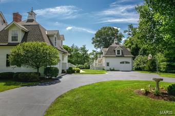 320 North Mosley Road Creve Coeur, MO 63141 - Photo 40 of 41 Gallery Image 40