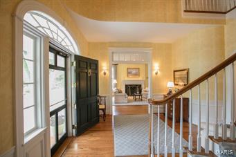 320 North Mosley Road Creve Coeur, MO 63141 - Photo 9 of 41 Gallery Image 9