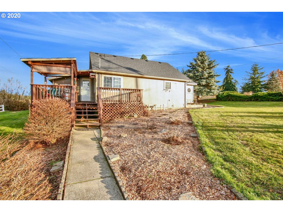 37161 Southeast Trubel Road Sandy, OR 97055 - Photo 4 of 27 a view of a pathway with a yard