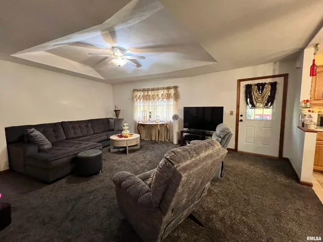 $409,900 | 2372 Logan Street, Murphysboro, IL 62966