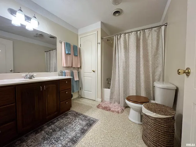 $409,900 | 2372 Logan Street, Murphysboro, IL 62966