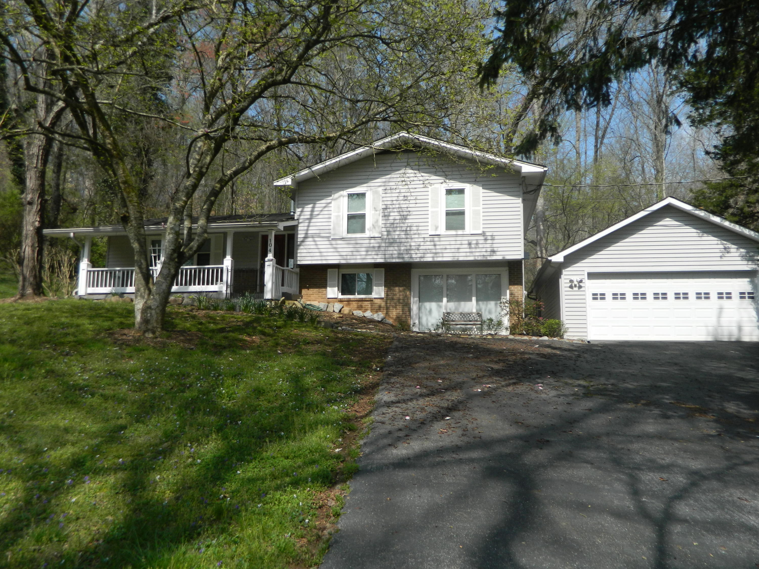 104 Newridge Road Oak Ridge, TN 37830 - Photo 1 of 27 DSCN0714