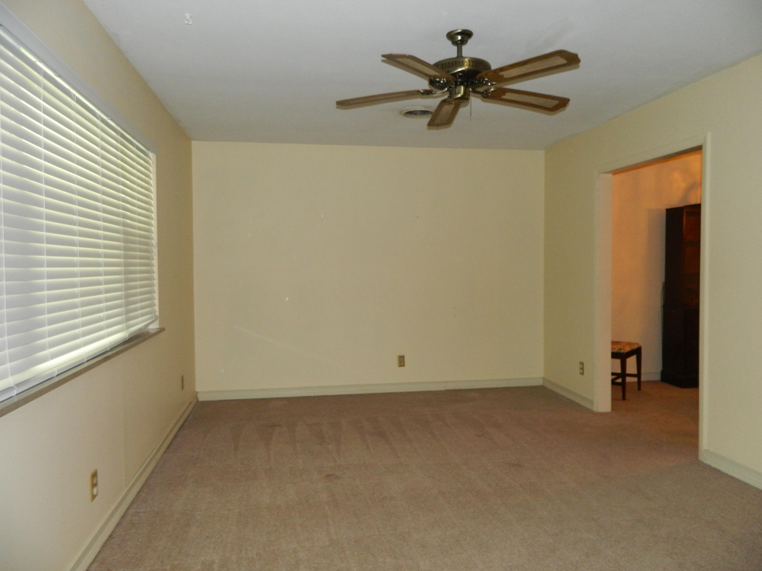 104 Newridge Road Oak Ridge, TN 37830 - Photo 5 of 27 DSCN0679