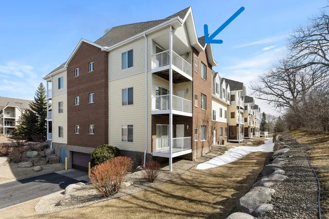 $285,273 | 13670 Carrach Avenue, Unit 300, Rosemount, MN 55068