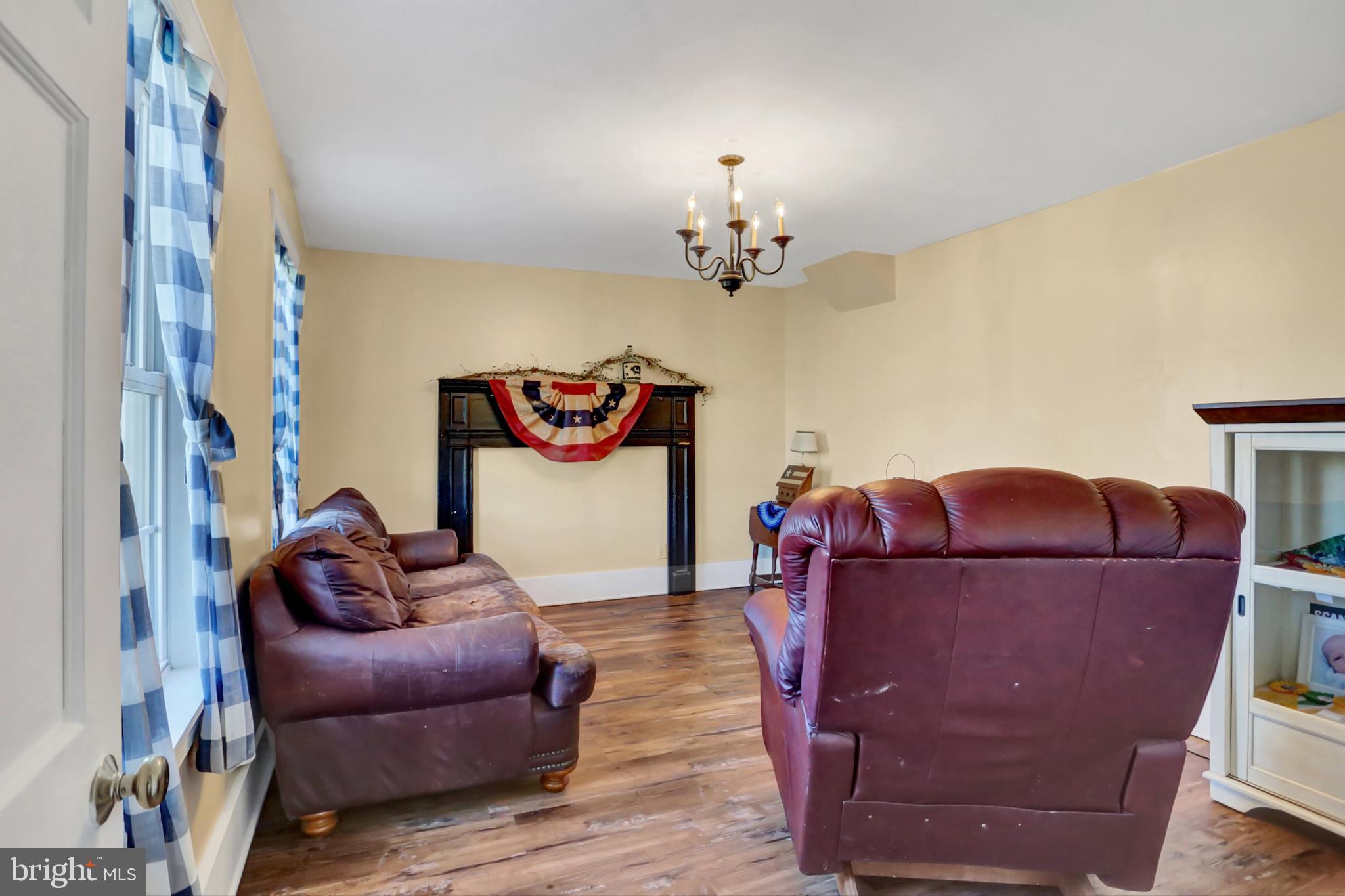 17308 Path Valley Road Spring Run, PA 17262 - Photo 15 of 52 Family room