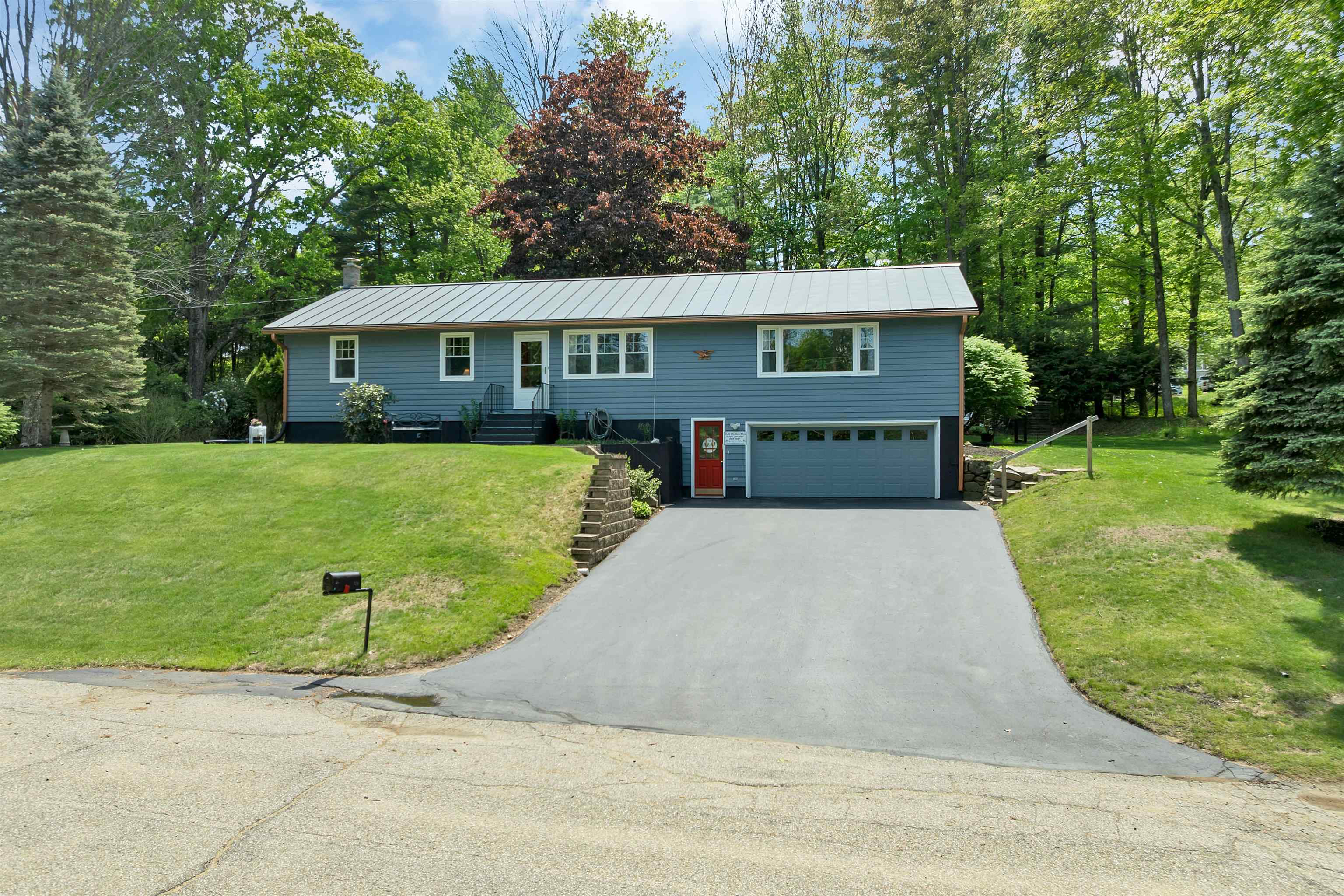121 Terrace Road Franklin, NH 03235 - Photo 4 of 46