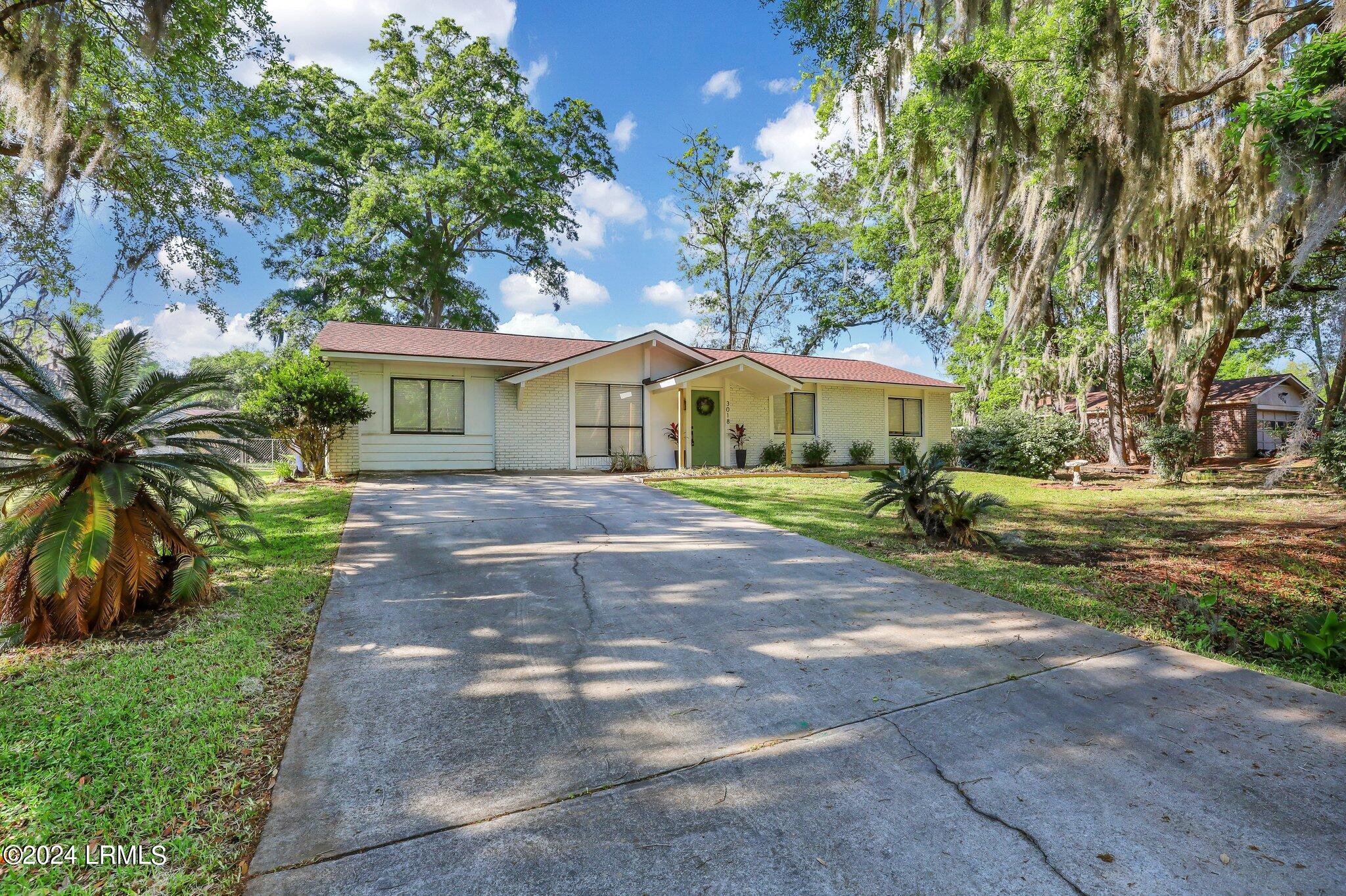 3018 Ratel Drive Beaufort, SC 29902 - Photo 6 of 49 6-web-or-mls-IMG_7507