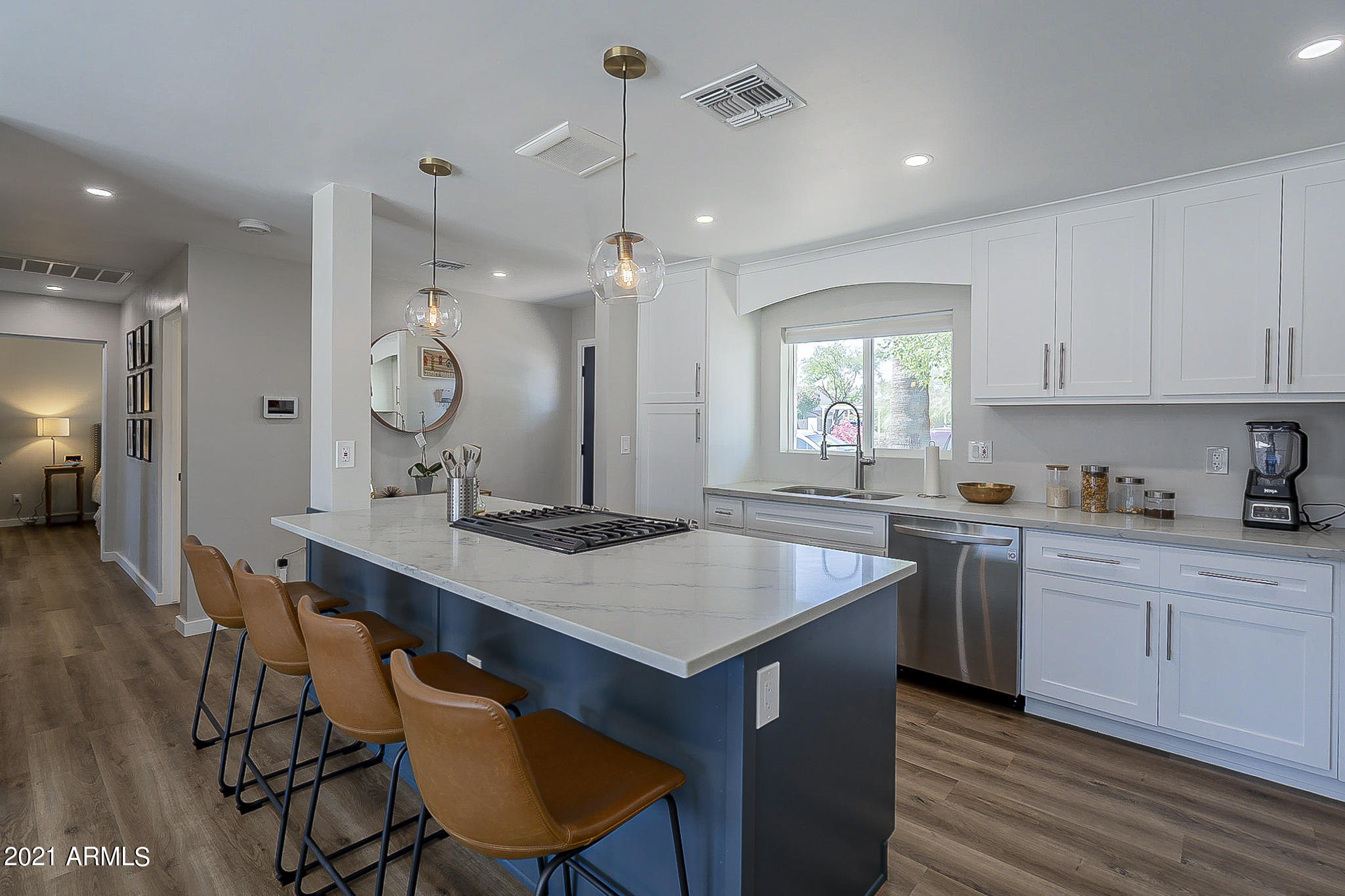 4645 East Almeria Road Phoenix, AZ 85008 - Photo 6 of 38 Breakfast Bar