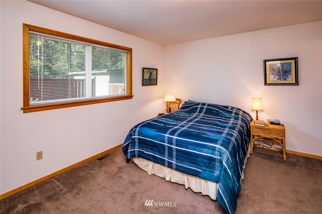 11102 Welcome Road Deming, WA 98244 - Photo 10 of 24 Gallery Image 10