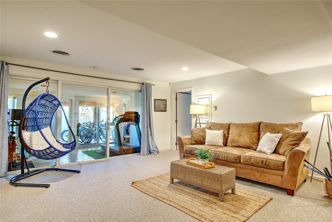 377 Rumstick Road Barrington, RI 02806 - Photo 25 of 40