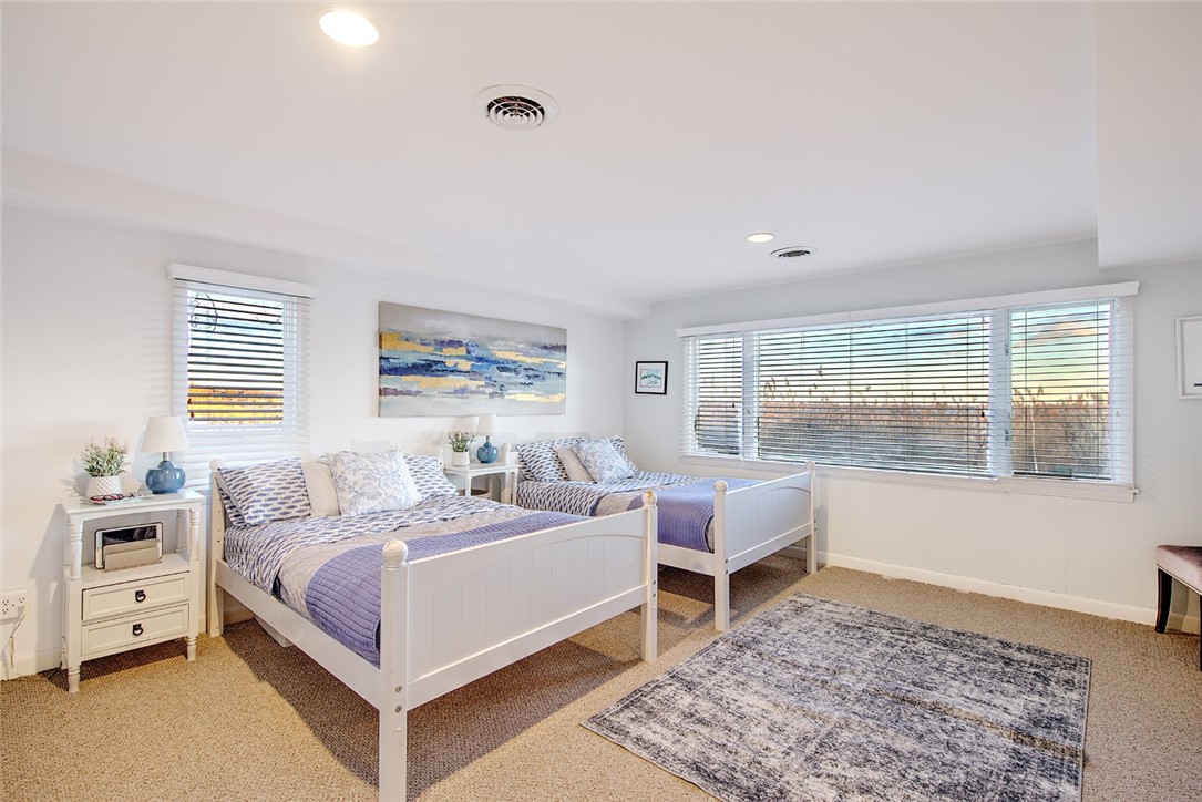 377 Rumstick Road Barrington, RI 02806 - Photo 27 of 40