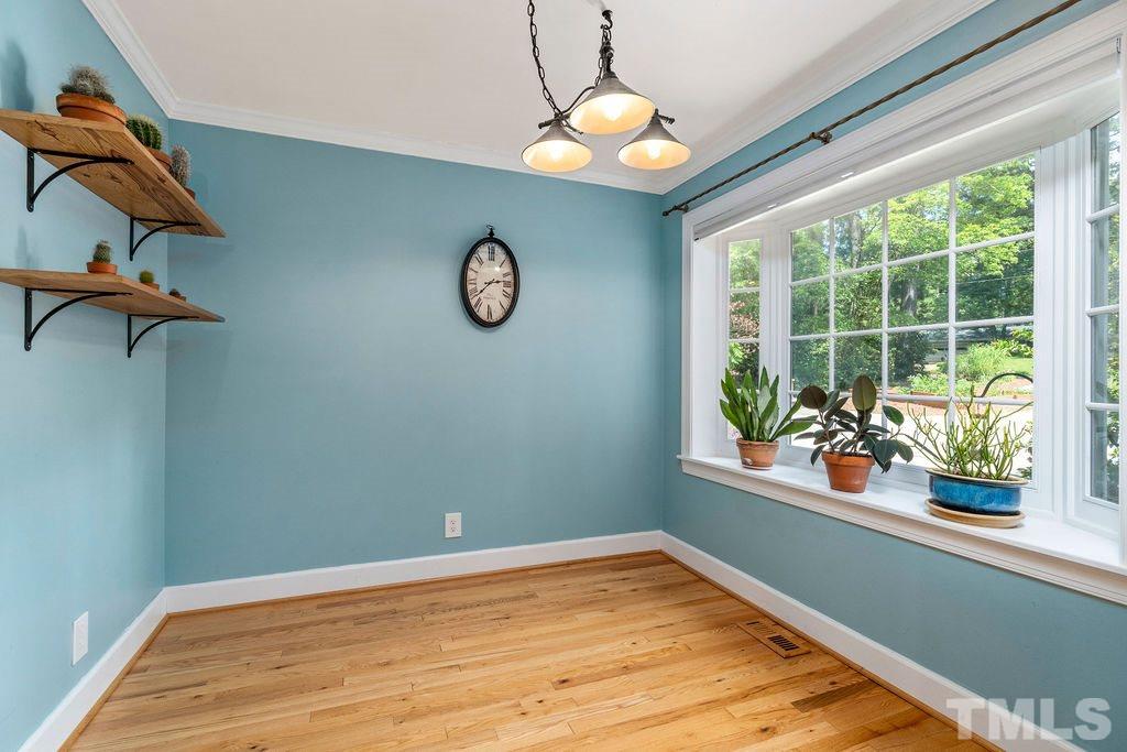 5409 Alpine Drive Raleigh, NC 27609 - Photo 14 of 30 Sunny and bright breakfast nook!