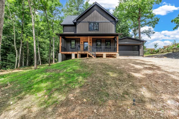 $785,000 | 80 Goldenwood Lane, Mills River, NC 28759