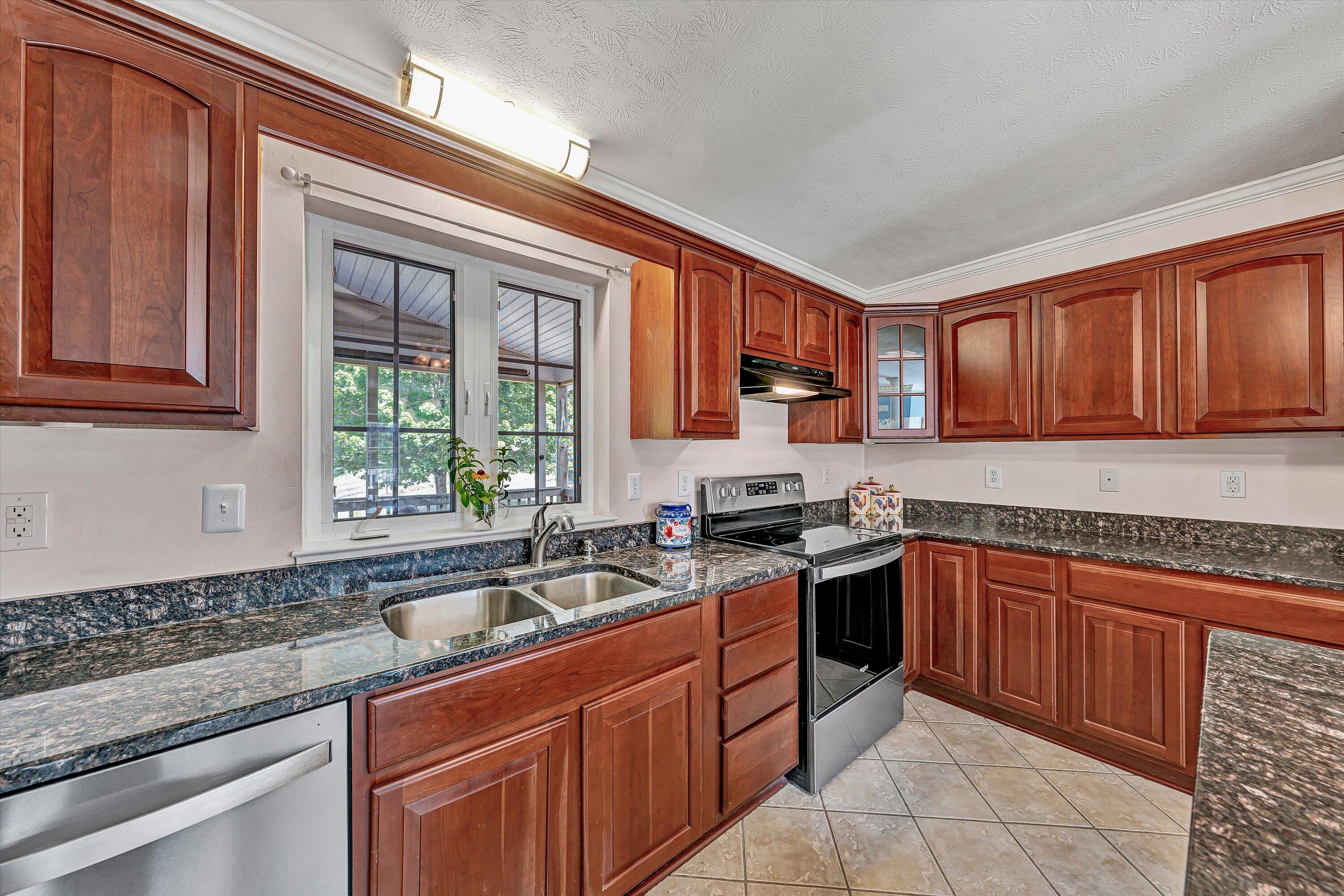 1670 Forge Road Lexington, VA 24450 - Photo 13 of 61 16-DSC00079