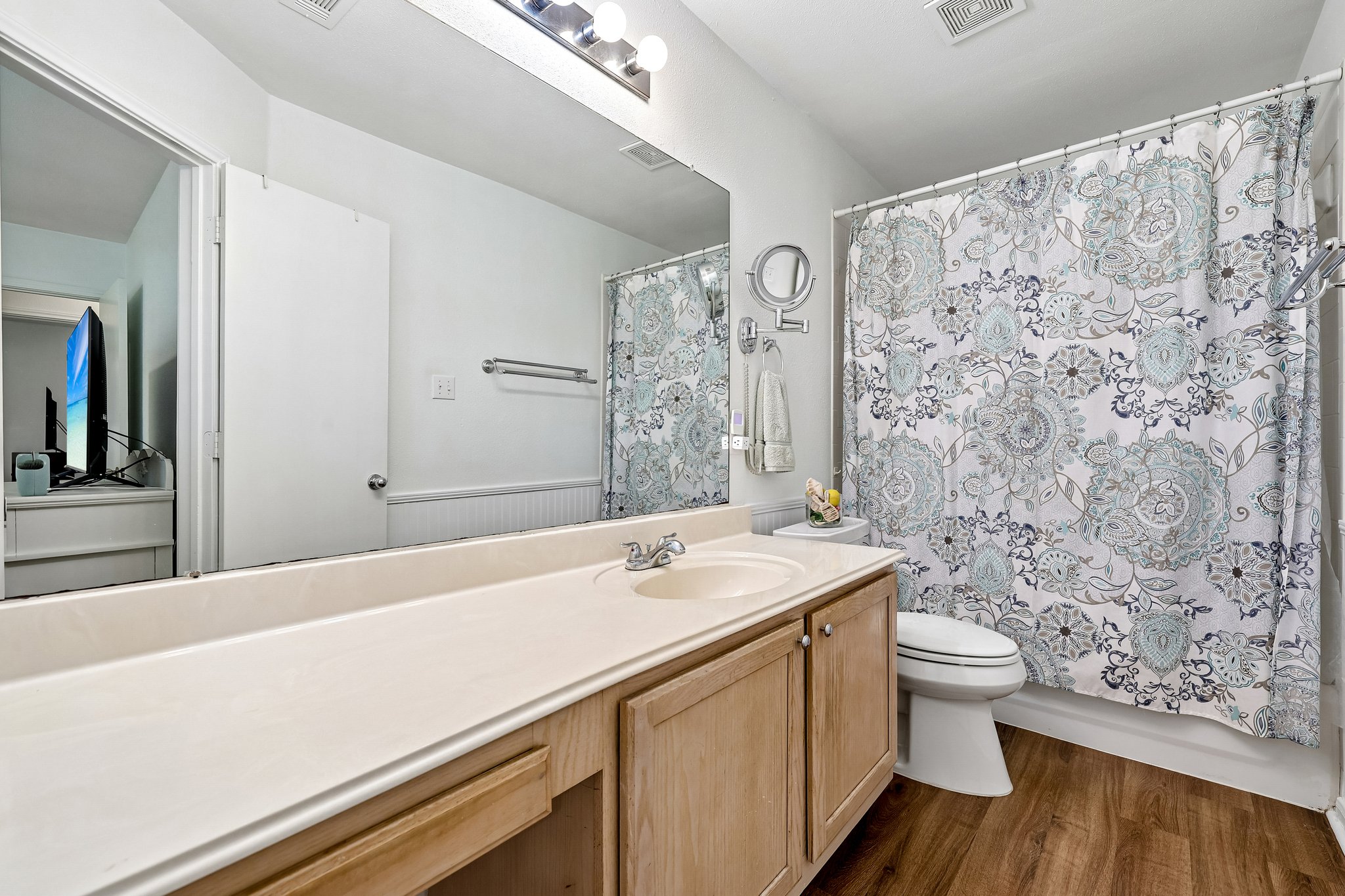 94 Louise Street Elgin, TX 78621 - Photo 20 of 38