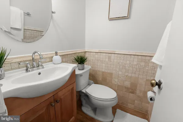 $1,250,000 | 8016 Lilly Stone Drive, Bethesda, MD 20817