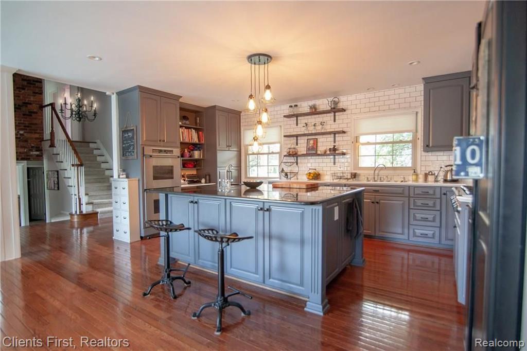 25236 Hopkins Road Farmington Hills, MI 48335 - Photo 23 of 53
