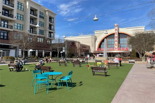 a view of a tennis court